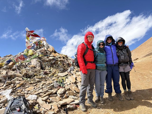 Our first really big pass; Kagmara La at 5,150 m